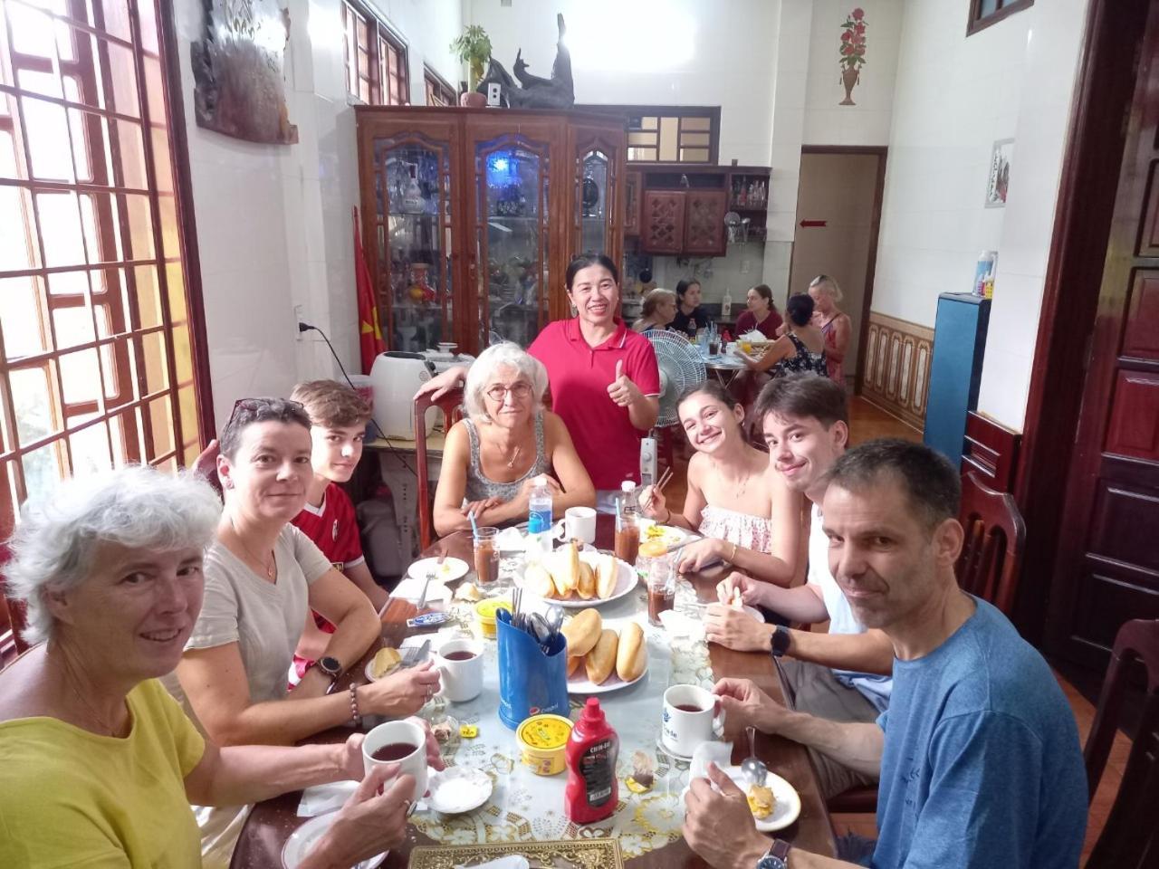 Hoa Phuong Guesthouse Dong Ha Eksteriør billede